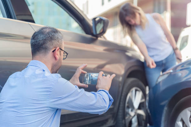 Professional Commercial Auto Insurance technician working in Logan, IA